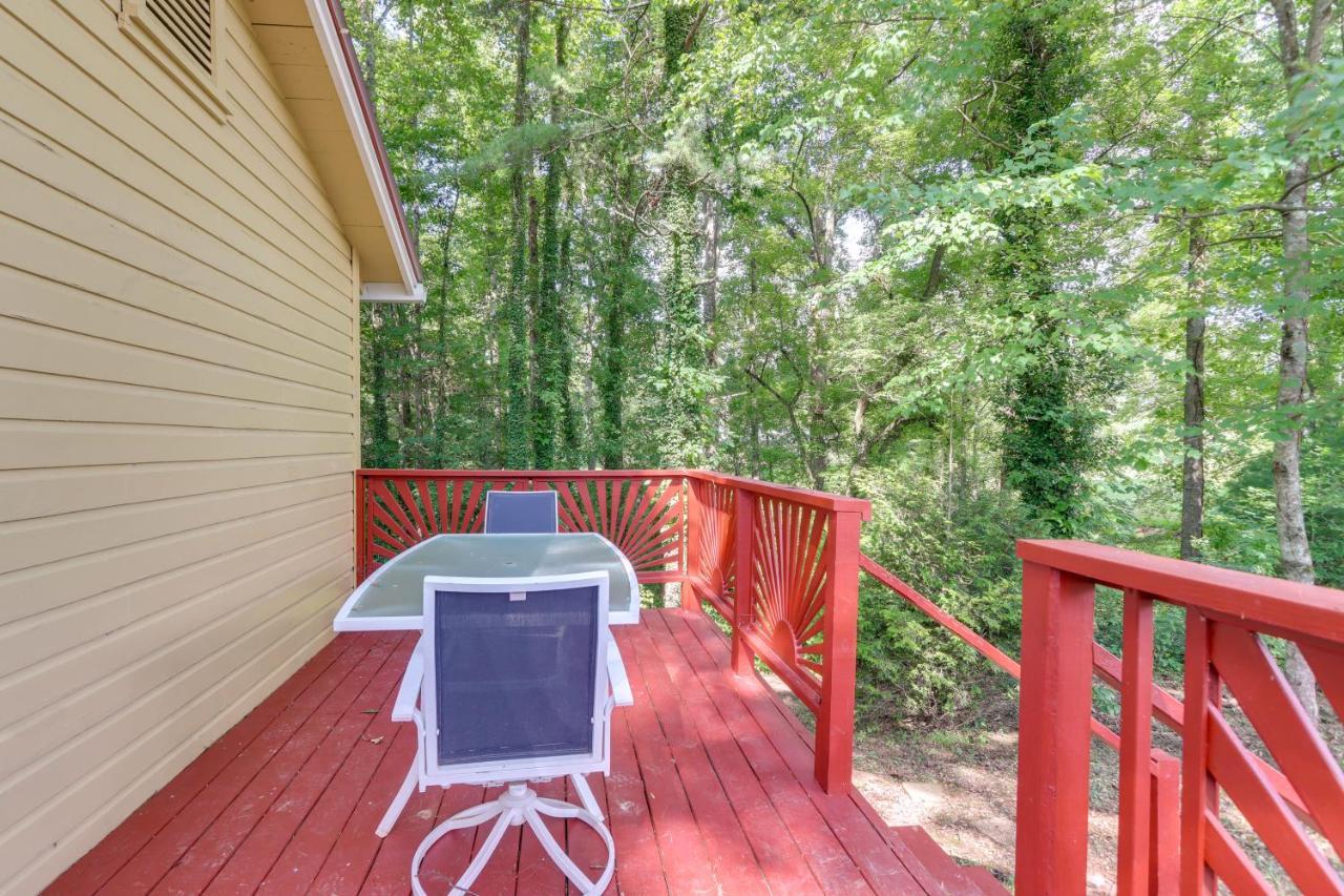 Cozy Blairsville Studio With Deck 15 Yards To Lake! エクステリア 写真